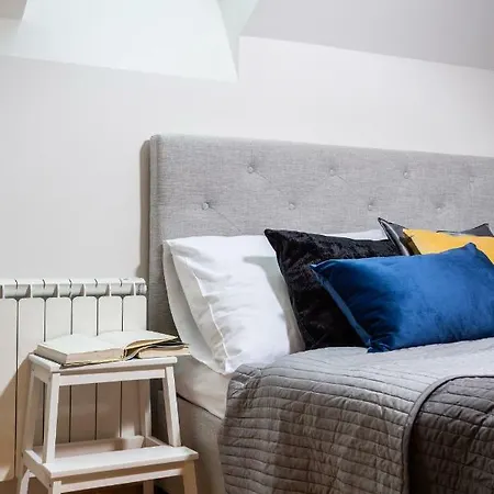 Daire Cosy New Town Attic
